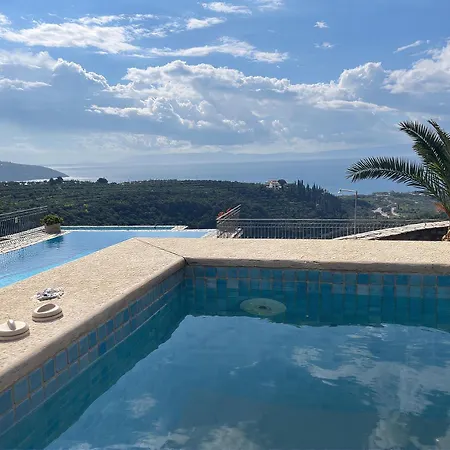 Villa Entire 6 Bed Ensuite - Infinity Pool