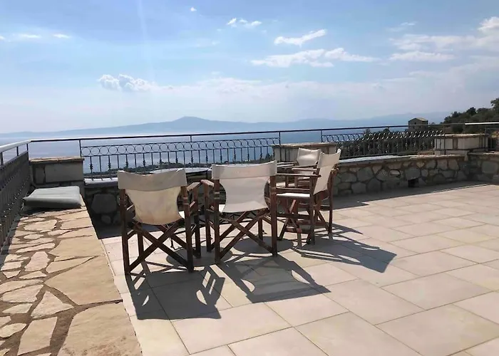 Entire 6 Bed Ensuite - Infinity Pool וילה